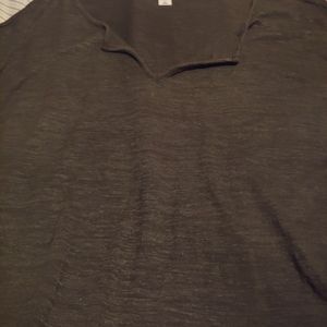Army green old navy tee shirt
